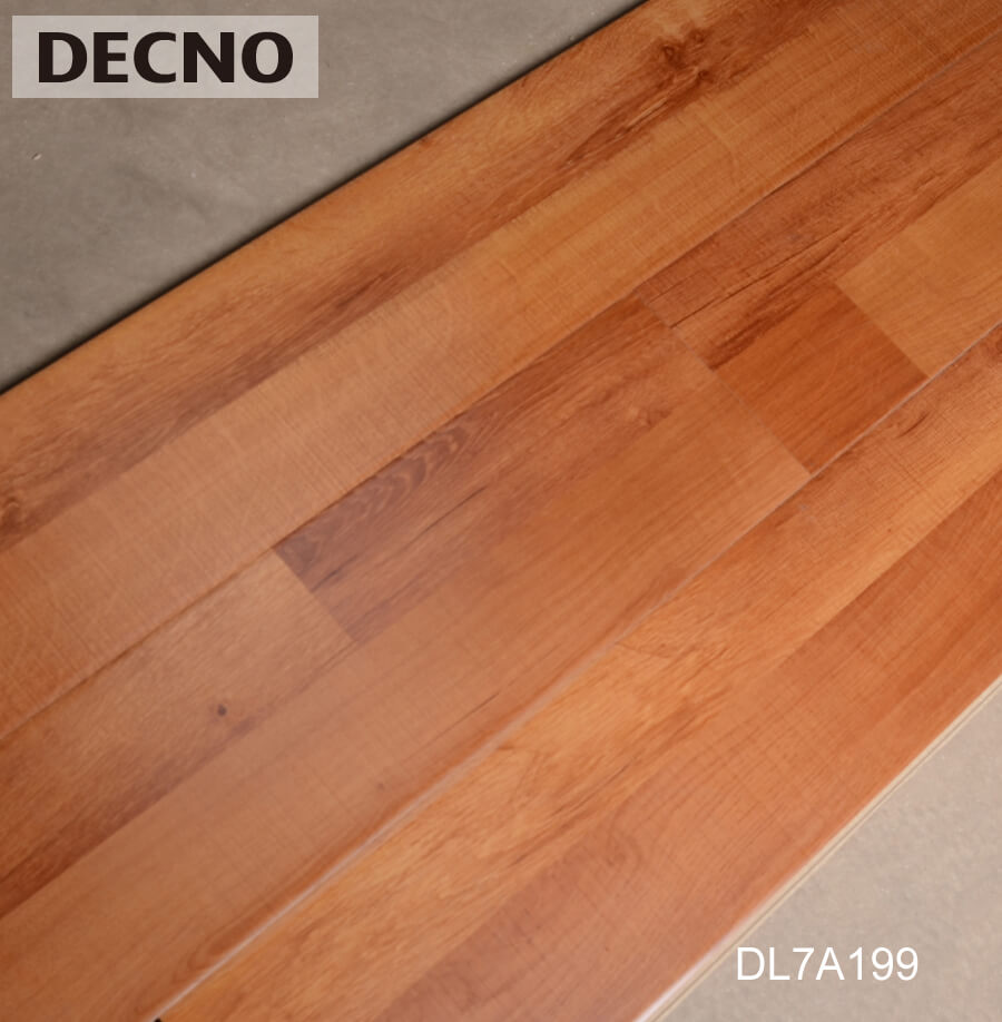 Medium Embossed Laminate Flooring Oak Flooring